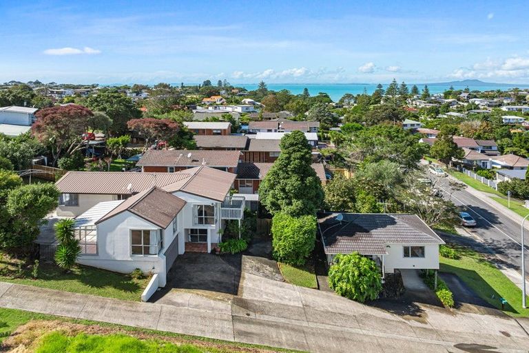 Photo of property in 23 Glamorgan Drive, Torbay, Auckland, 0630