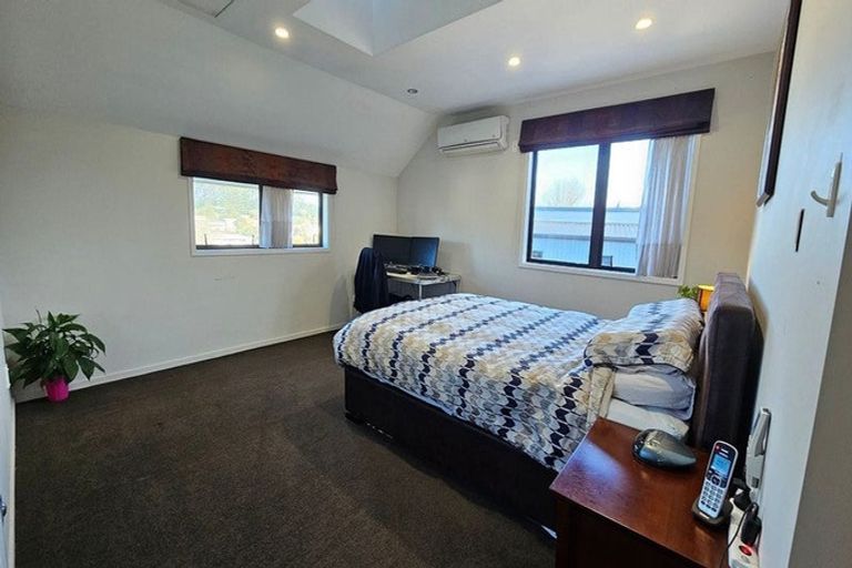 Photo of property in 19a Crystal Avenue, Glendene, Auckland, 0602