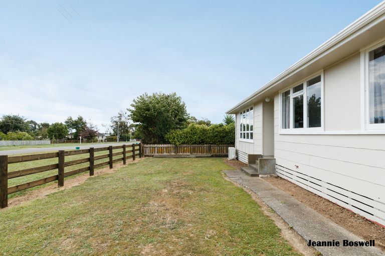 Photo of property in 83 Grey Street, Shannon, 4821