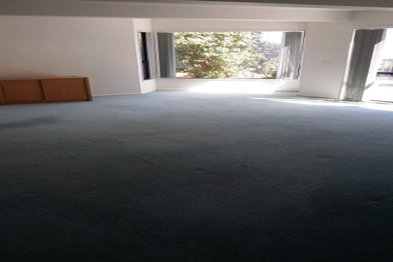 Photo of property in 52 Molyneux Close, Whitby, Porirua, 5024