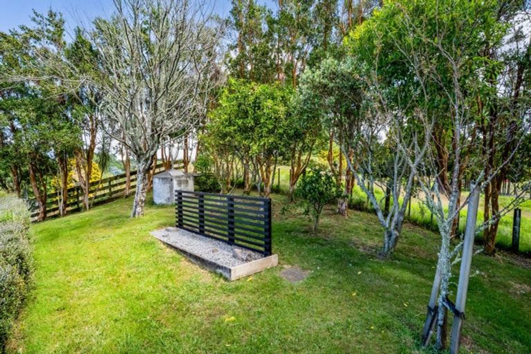 Photo of property in 90 Ridgewood Drive, Ridgewood, New Plymouth, 4371