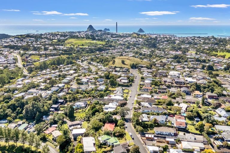 Photo of property in 47 Wallath Road, Westown, New Plymouth, 4310