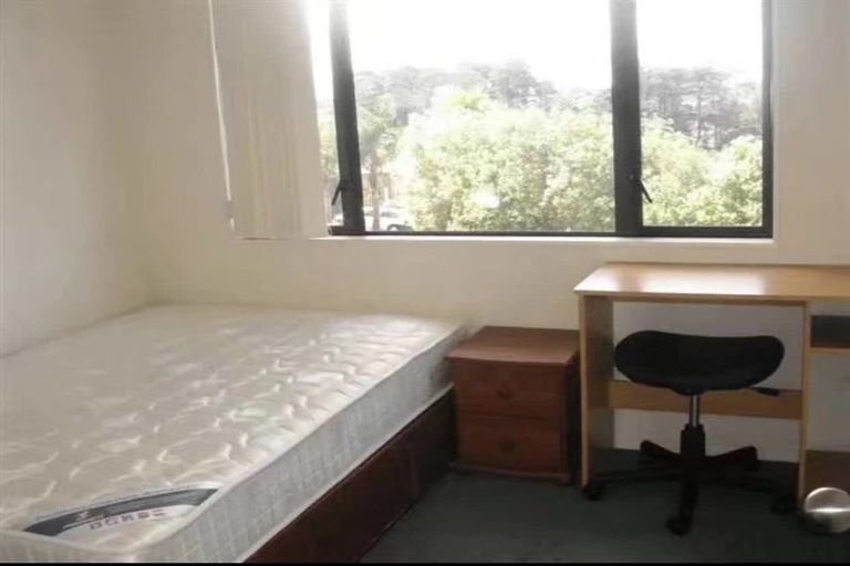 Photo of property in 10 Vintage Drive, Henderson, Auckland, 0612