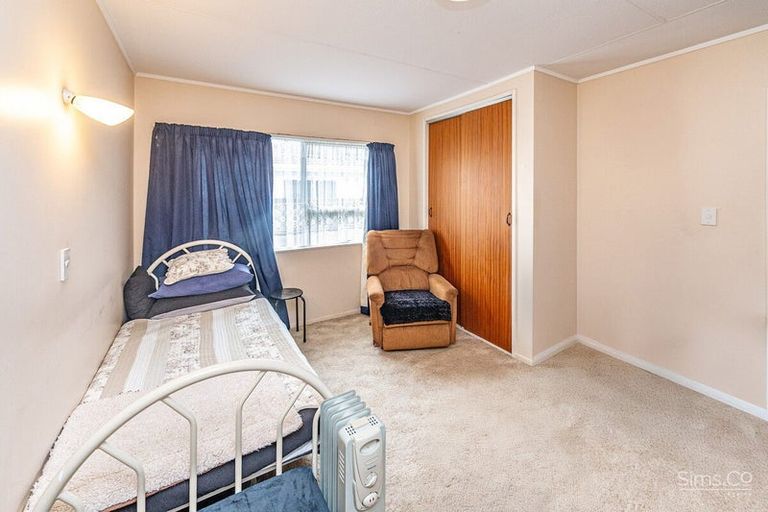 Photo of property in 5 Avon Place, Springvale, Whanganui, 4501