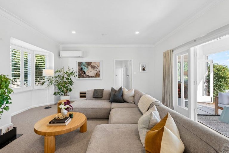 Photo of property in 22 Hunters Hill, Havelock North, 4130