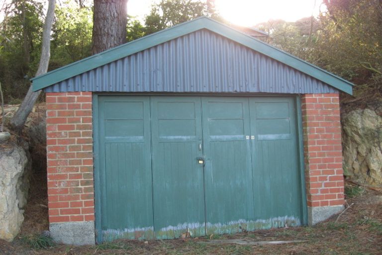 Photo of property in 69 Kauri Street, Ravensbourne, Dunedin, 9022