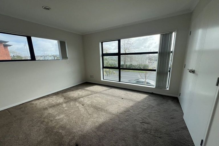 Photo of property in 99 Flat Bush School Road, Flat Bush, Auckland, 2019