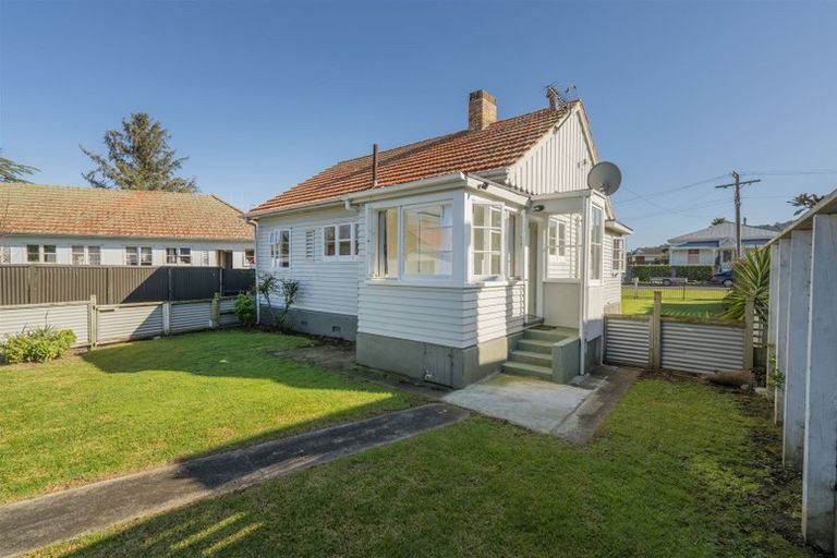 Photo of property in 102 Clarence Street, Thames, 3500