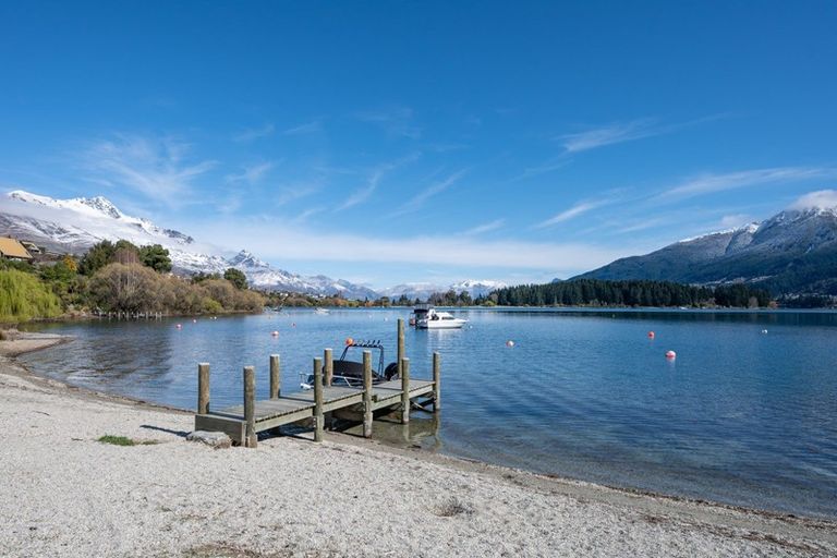 Photo of property in 47 Oregon Drive, Kelvin Heights, Queenstown, 9300