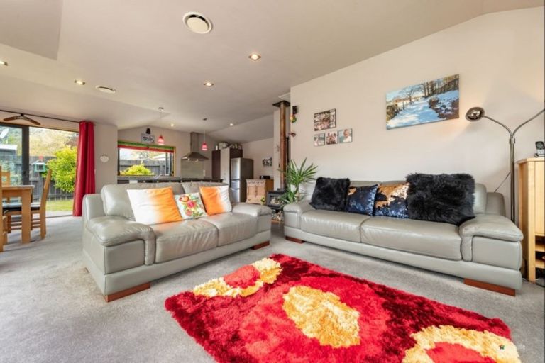 Photo of property in 186 Plateau Road, Te Marua, Upper Hutt, 5018