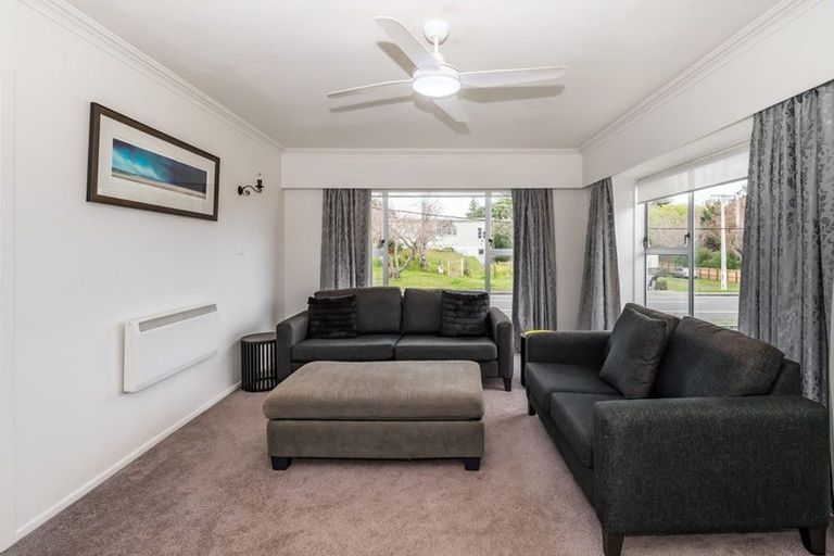 Photo of property in 33 Ocean Road, Paraparaumu Beach, Paraparaumu, 5032