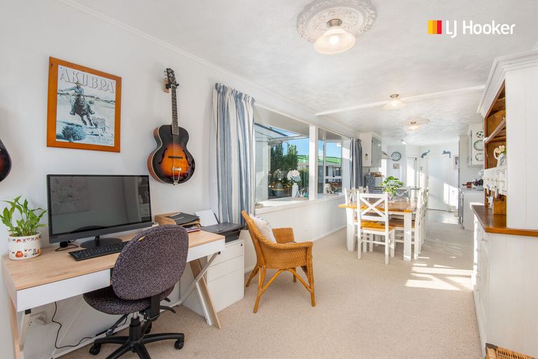 Photo of property in 8 Esk Place, Mosgiel, 9024