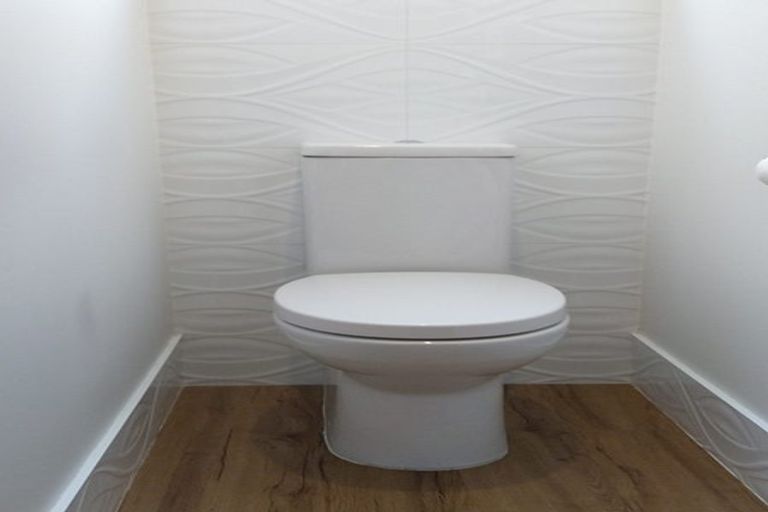 Photo of property in 2/91 Wainui Street, Riccarton, Christchurch, 8041