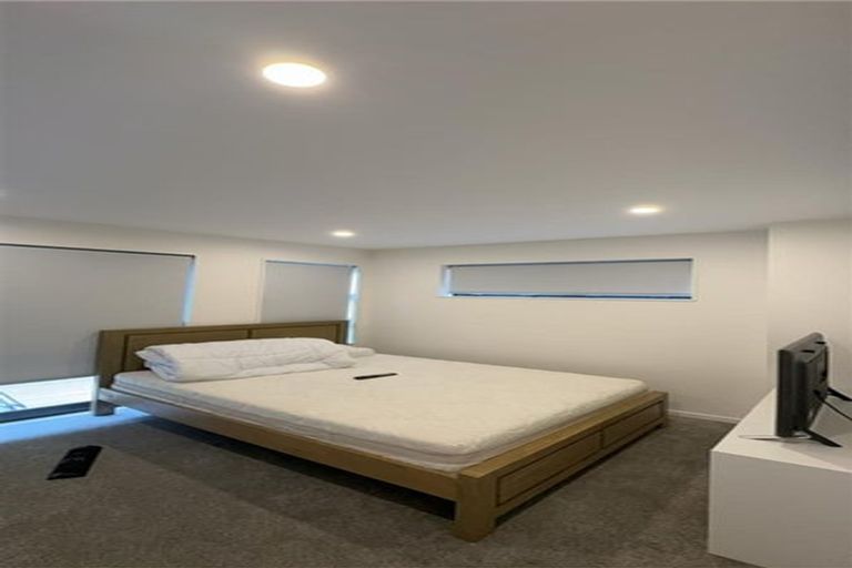 Photo of property in 20b Gilliam Street, New Lynn, Auckland, 0600