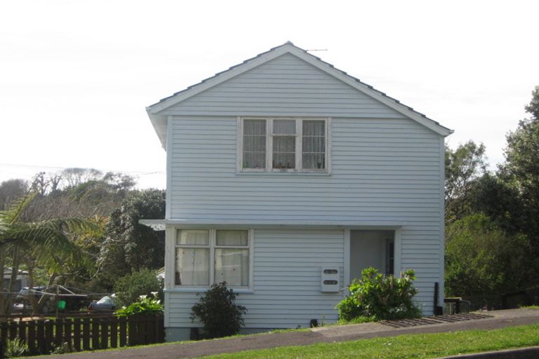 Photo of property in 81 Glenpark Avenue, Frankleigh Park, New Plymouth, 4310