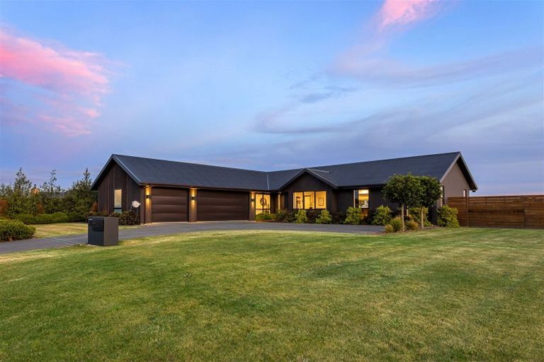 Photo of property in 77 Kingsdowne Drive, West Melton, 7618