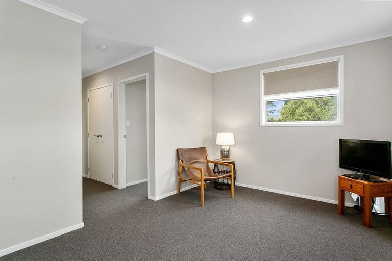 Photo of property in 49 Clare Street, Cambridge, 3434