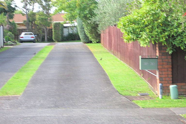 Photo of property in 64b Sunderlands Road, Half Moon Bay, Auckland, 2012
