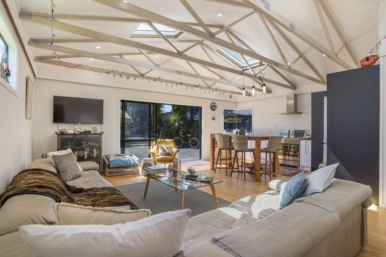 Photo of property in 47 Kon Tiki Road, Whiritoa, Whangamata, 3691