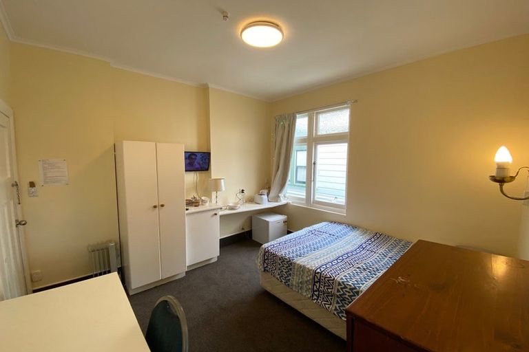 Photo of property in Carillion/the Knoll, 33 Thompson Street, Mount Cook, Wellington, 6011