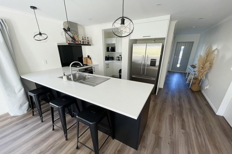 Photo of property in 151 Amesbury Drive, Churton Park, Wellington, 6037