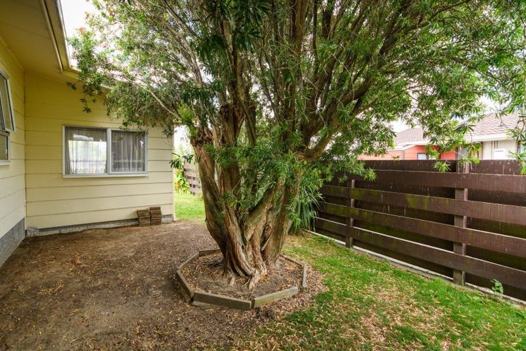 Photo of property in 27 Havelock Avenue, Westbrook, Palmerston North, 4412
