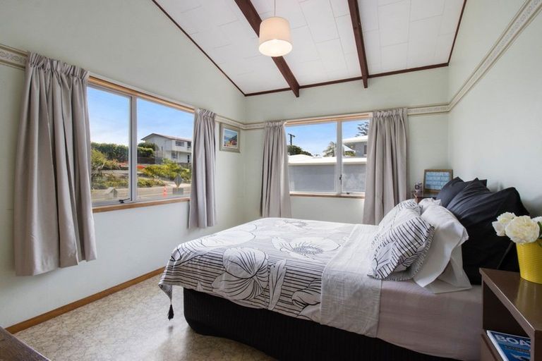 Photo of property in 207 Seaforth Road, Waihi Beach, 3611