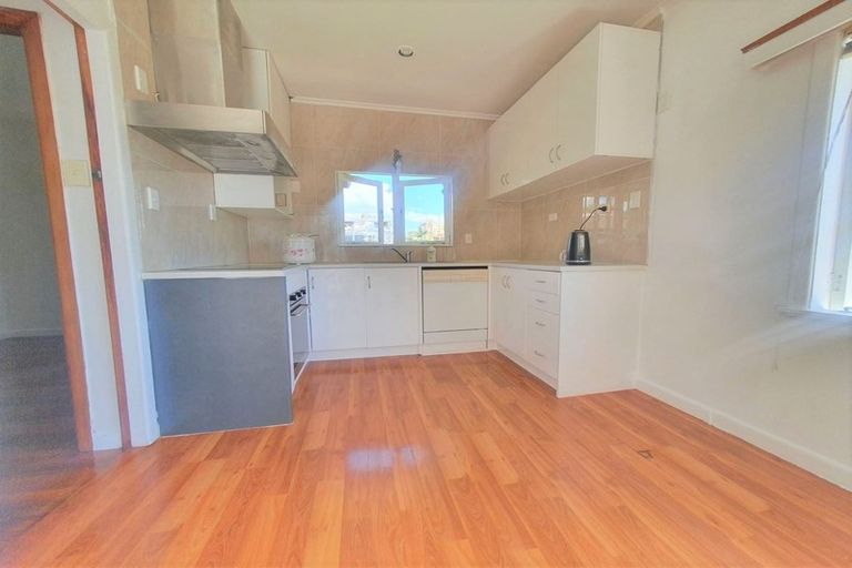 Photo of property in 27 Norman Road, Hauraki, Auckland, 0622