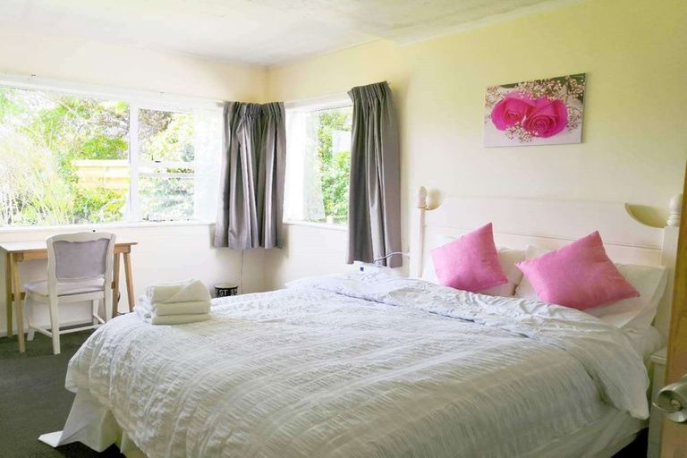 Photo of property in 14 Nigel Road, Browns Bay, Auckland, 0630