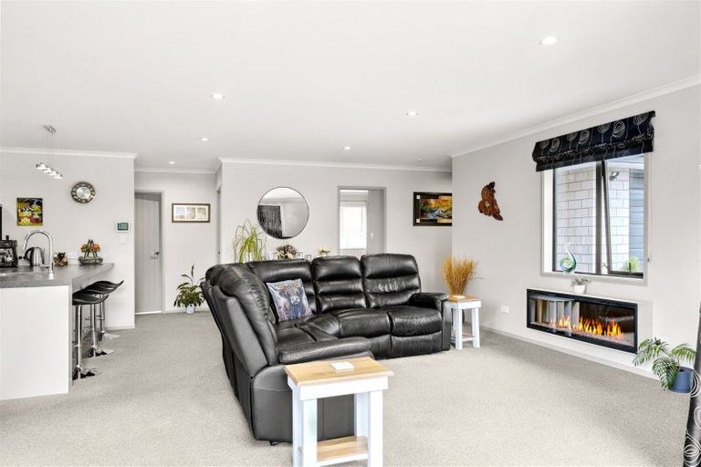 Photo of property in 53 Domett Street, Westport, 7825