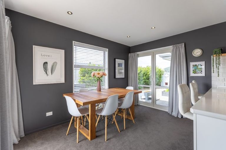 Photo of property in 16 Istana Place, Britannia Heights, Nelson, 7010