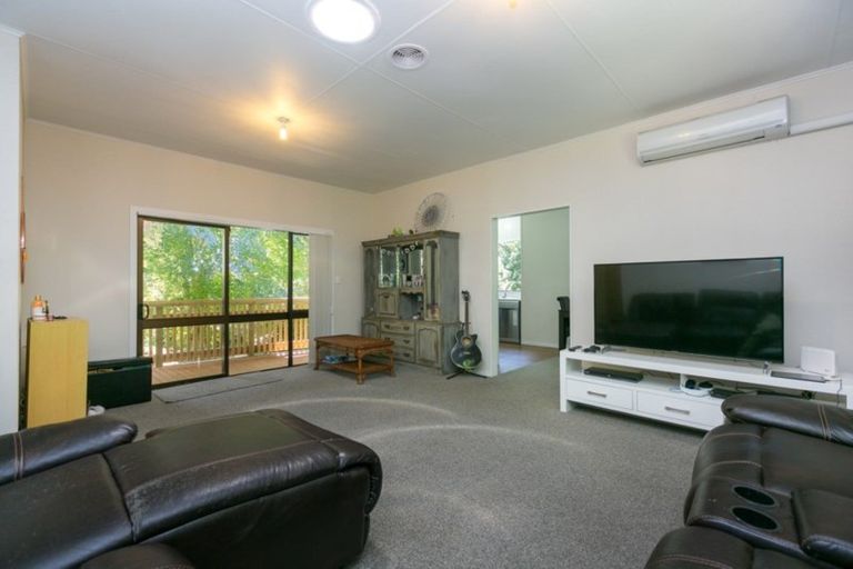 Photo of property in 12d Marina Grove, Frankleigh Park, New Plymouth, 4310