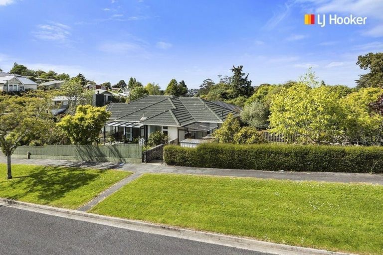 Photo of property in 1 Broomlea Street, Wakari, Dunedin, 9010