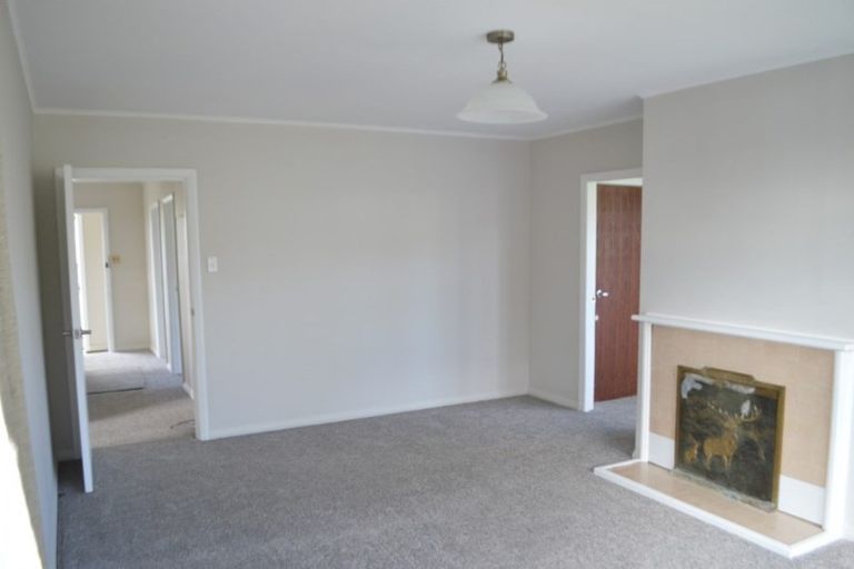 Photo of property in 4 Muturangi Grove, Elsdon, Porirua, 5022