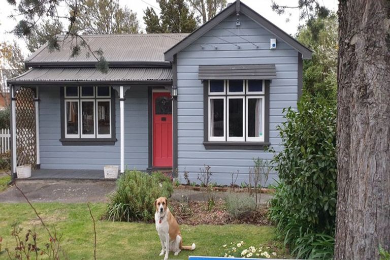 Photo of property in 100 Fox Street, Featherston, 5710