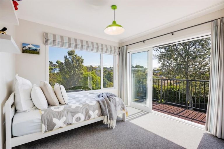 Photo of property in 61 Braemar Road, Castor Bay, Auckland, 0620