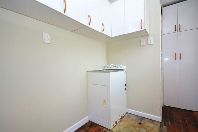 Photo of property in 9 Greers Road, Weymouth, Auckland, 2103