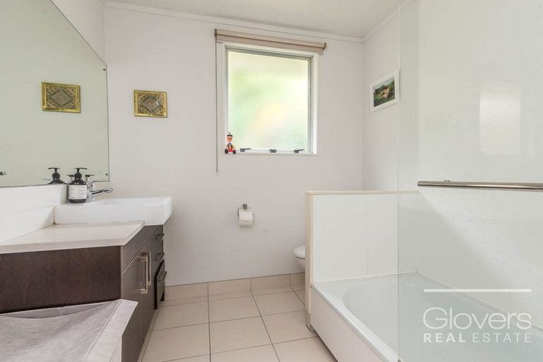 Photo of property in 2/36 Newington Road, Henderson, Auckland, 0612