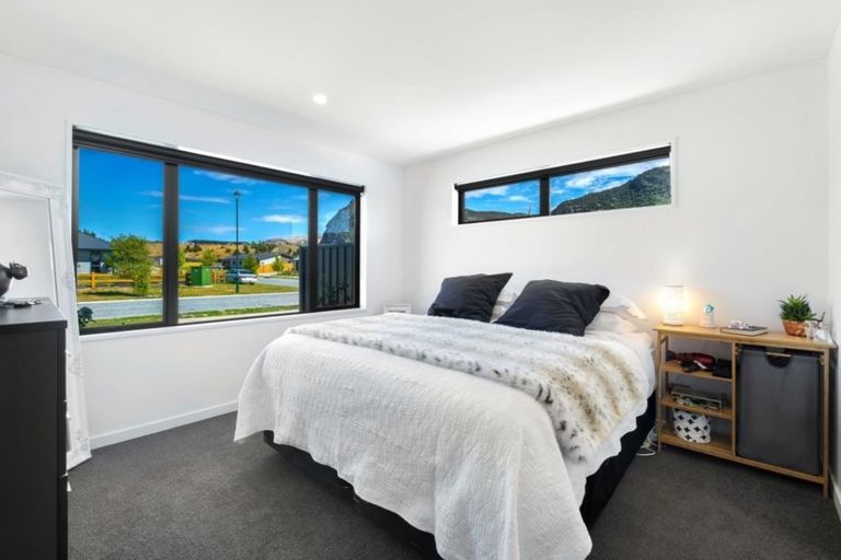 Photo of property in 4 Mallard Street, Albert Town, Wanaka, 9305