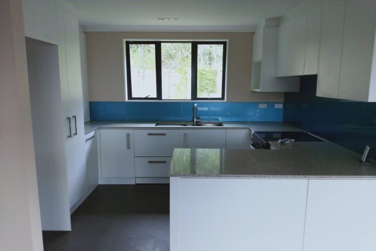 Photo of property in 5 Waldorf Crescent, Orewa, 0931