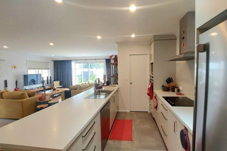 Photo of property in 52a Queen Road, Bellevue, Tauranga, 3110