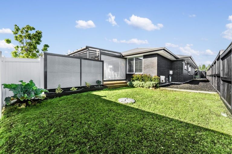 Photo of property in 30 Raymond Grace Avenue, Huapai, Kumeu, 0810