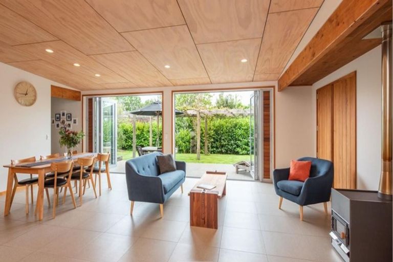 Photo of property in 29a Greenaway Road, Waikanae, 5036