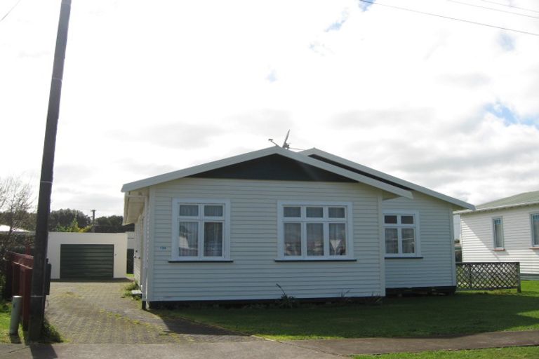 Photo of property in 134 Broadway, Waitara, 4320