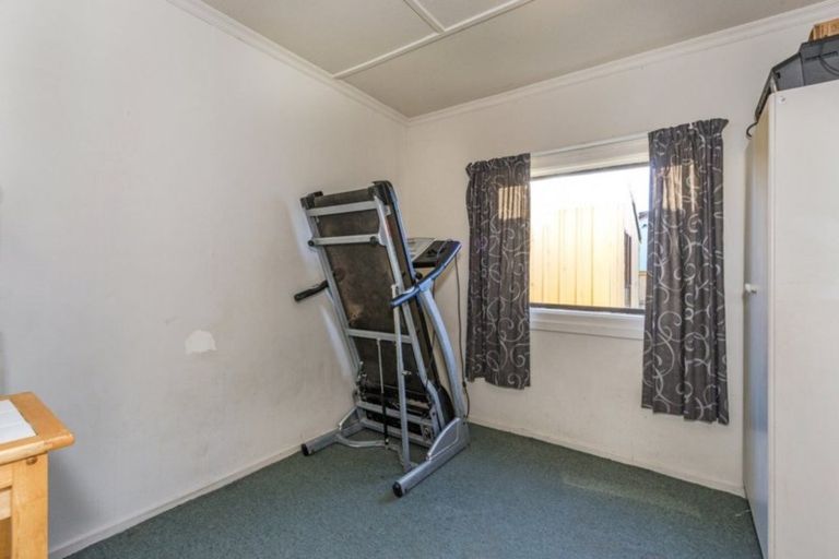 Photo of property in 10 Brixton Street, Islington, Christchurch, 8042