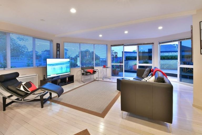 Photo of property in 2 Okoromai Views, Gulf Harbour, Whangaparaoa, 0930