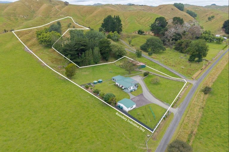 Photo of property in 47 Barrells Road, Pahiatua, 4982
