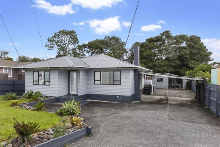 Photo of property in 46 Glen Marine Parade, Glendene, Auckland, 0602