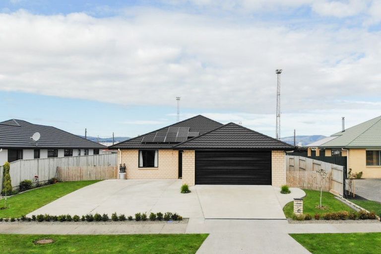 Photo of property in 67 Balrickard Way, Milson, Palmerston North, 4414