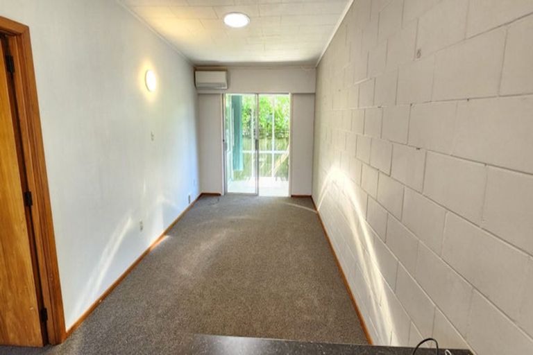 Photo of property in 9a George Street, Lower Vogeltown, New Plymouth, 4310